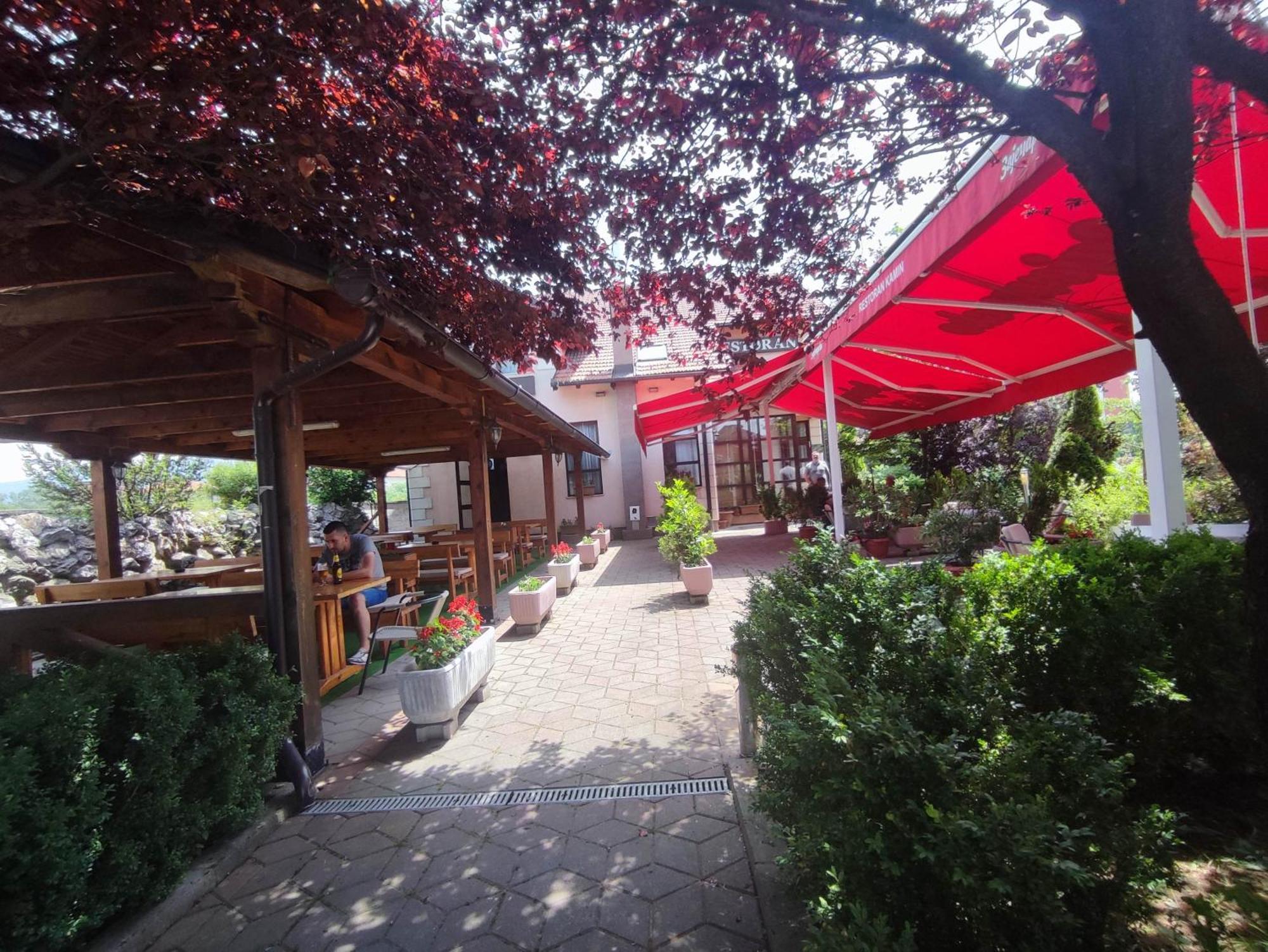 Lukavica Pansion Kamin B&B 외부 사진
