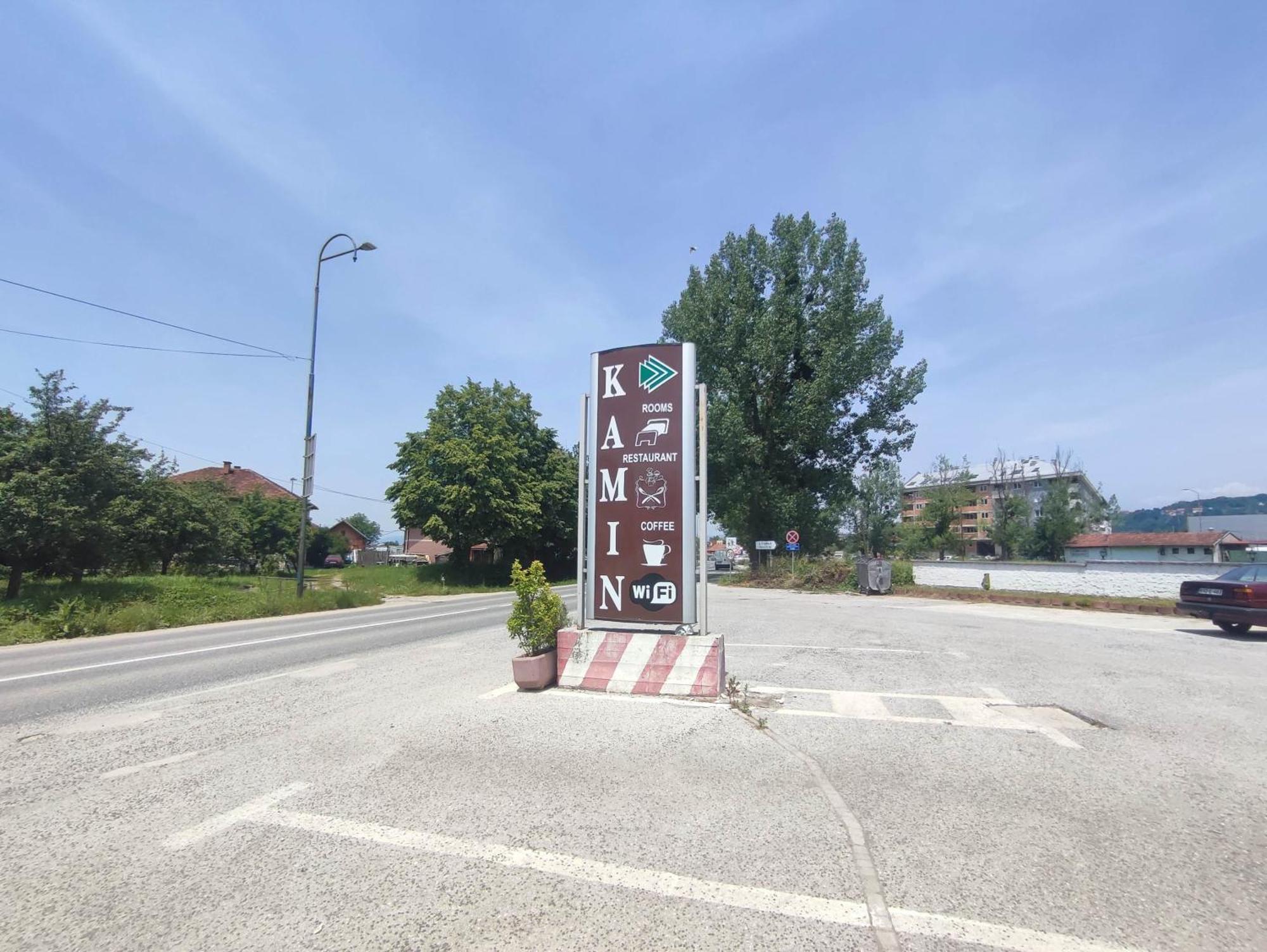 Lukavica Pansion Kamin B&B 외부 사진