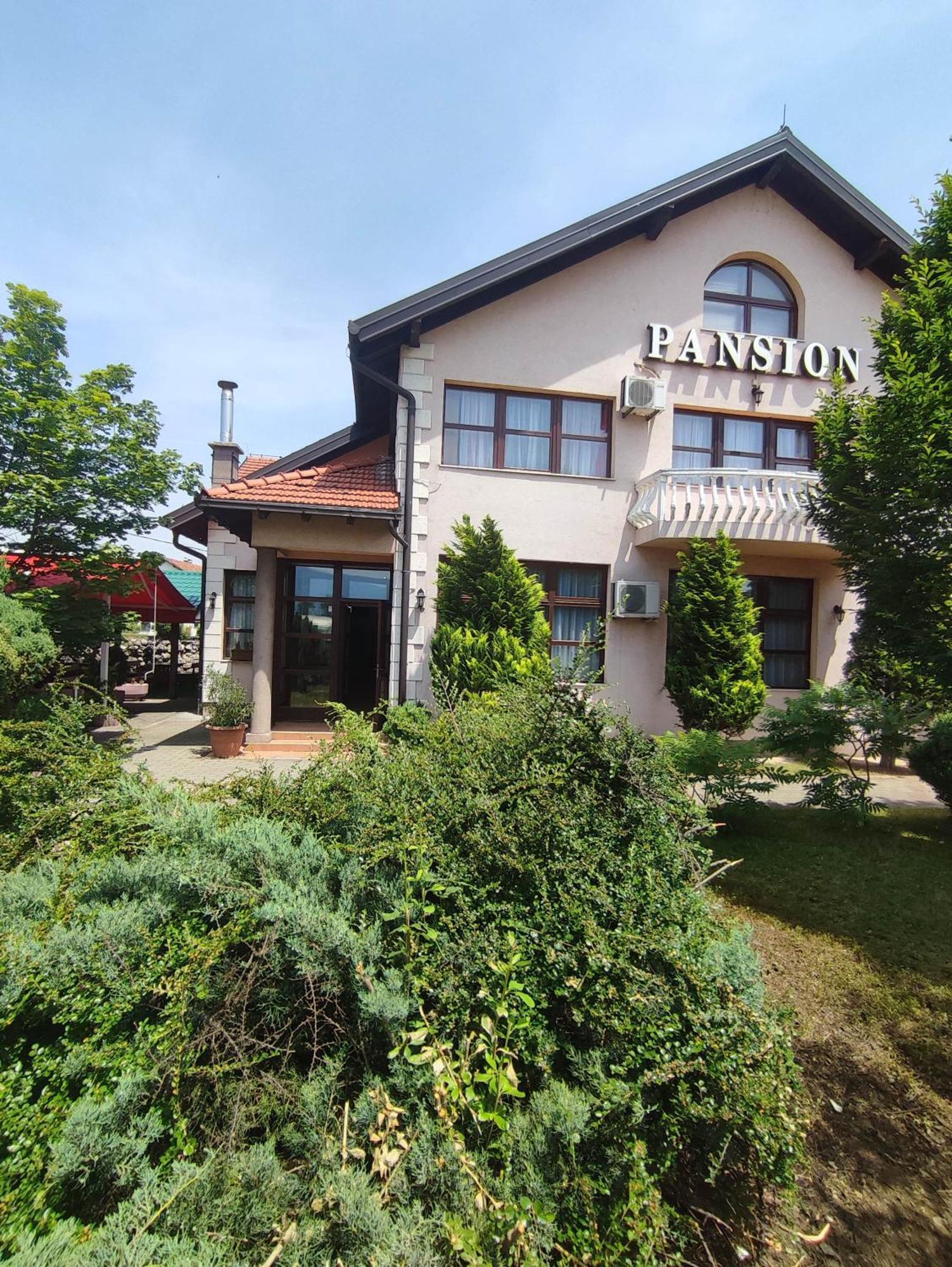 Lukavica Pansion Kamin B&B 외부 사진