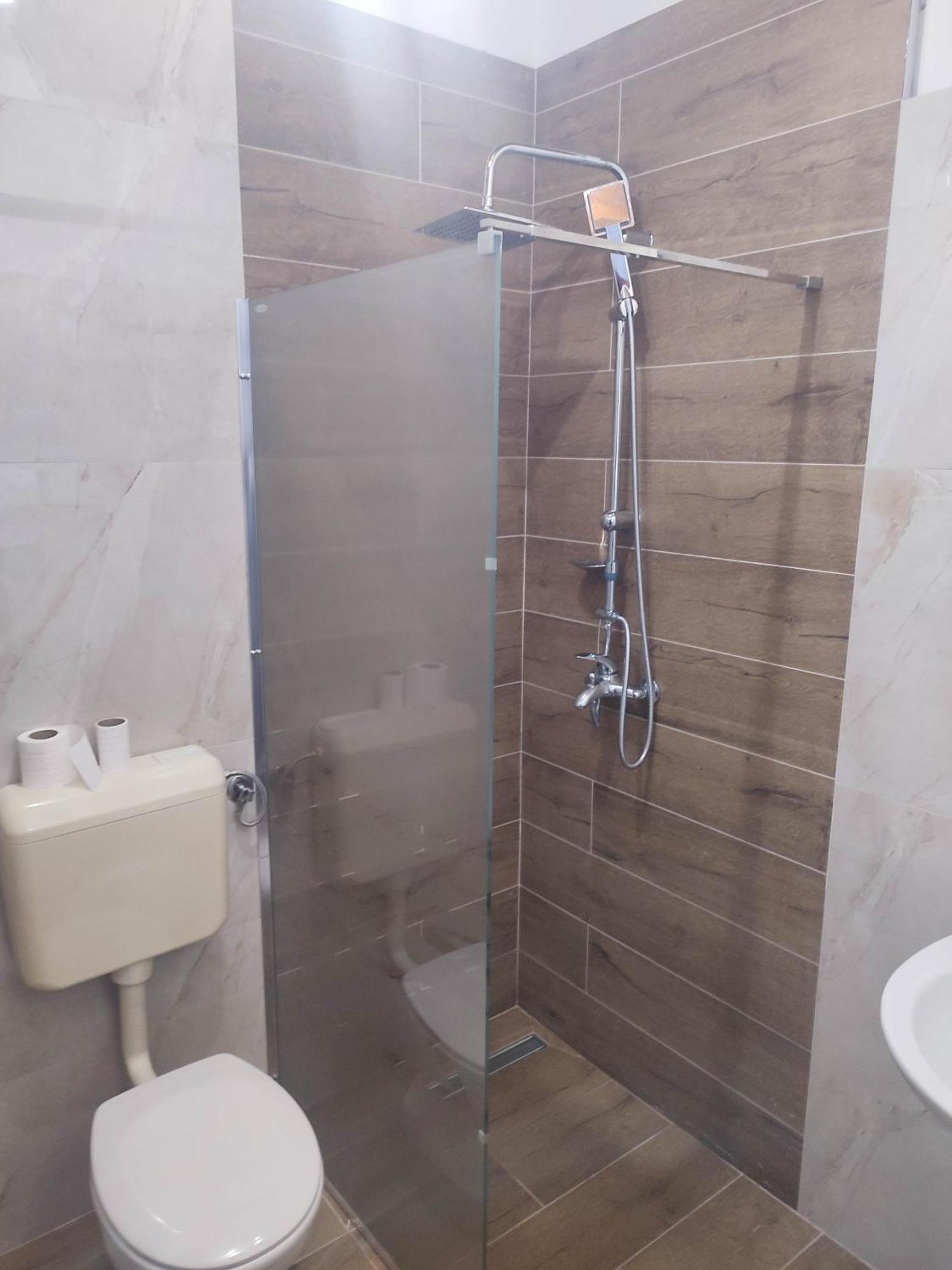 Lukavica Pansion Kamin B&B 외부 사진