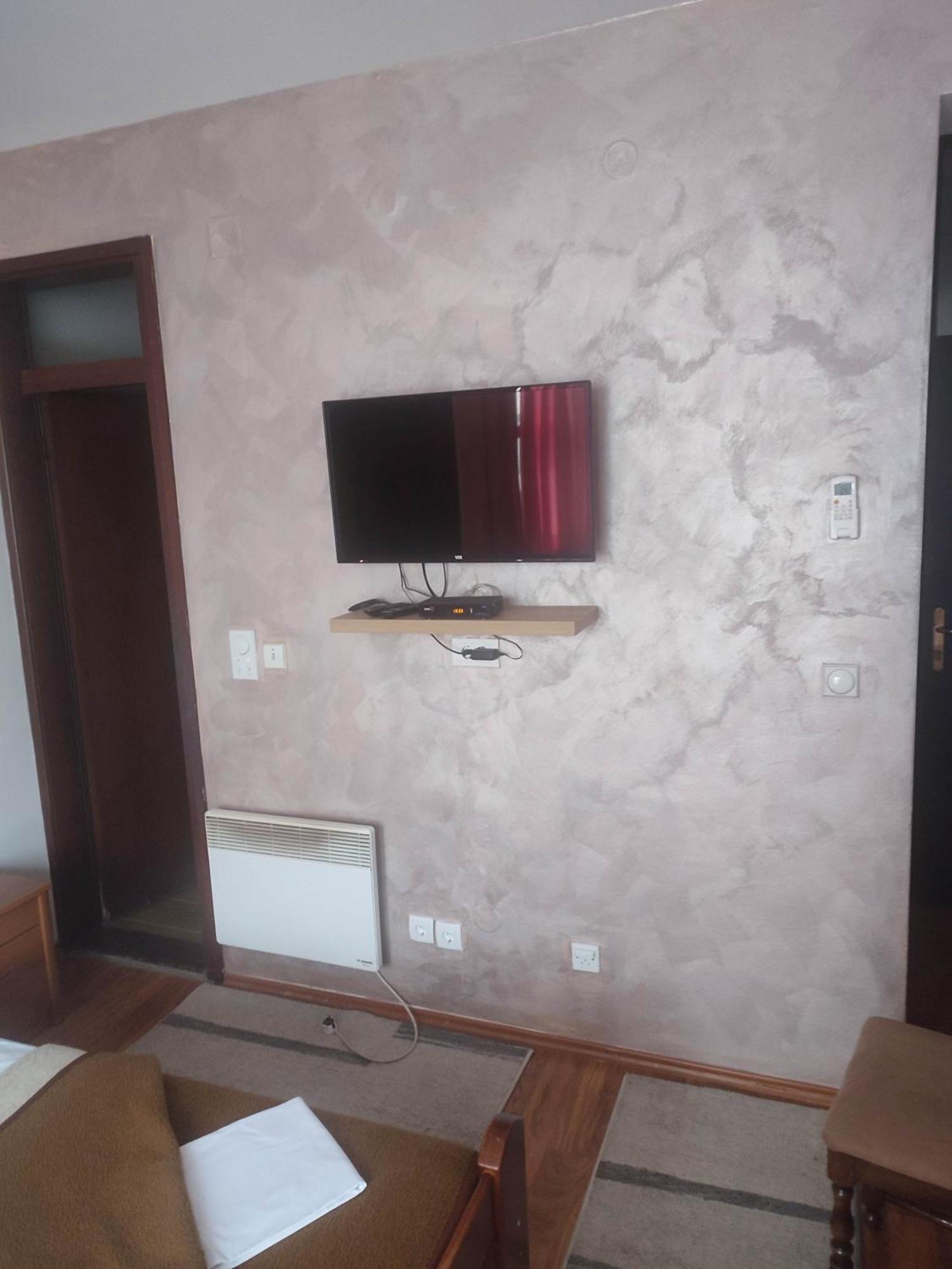 Lukavica Pansion Kamin B&B 외부 사진