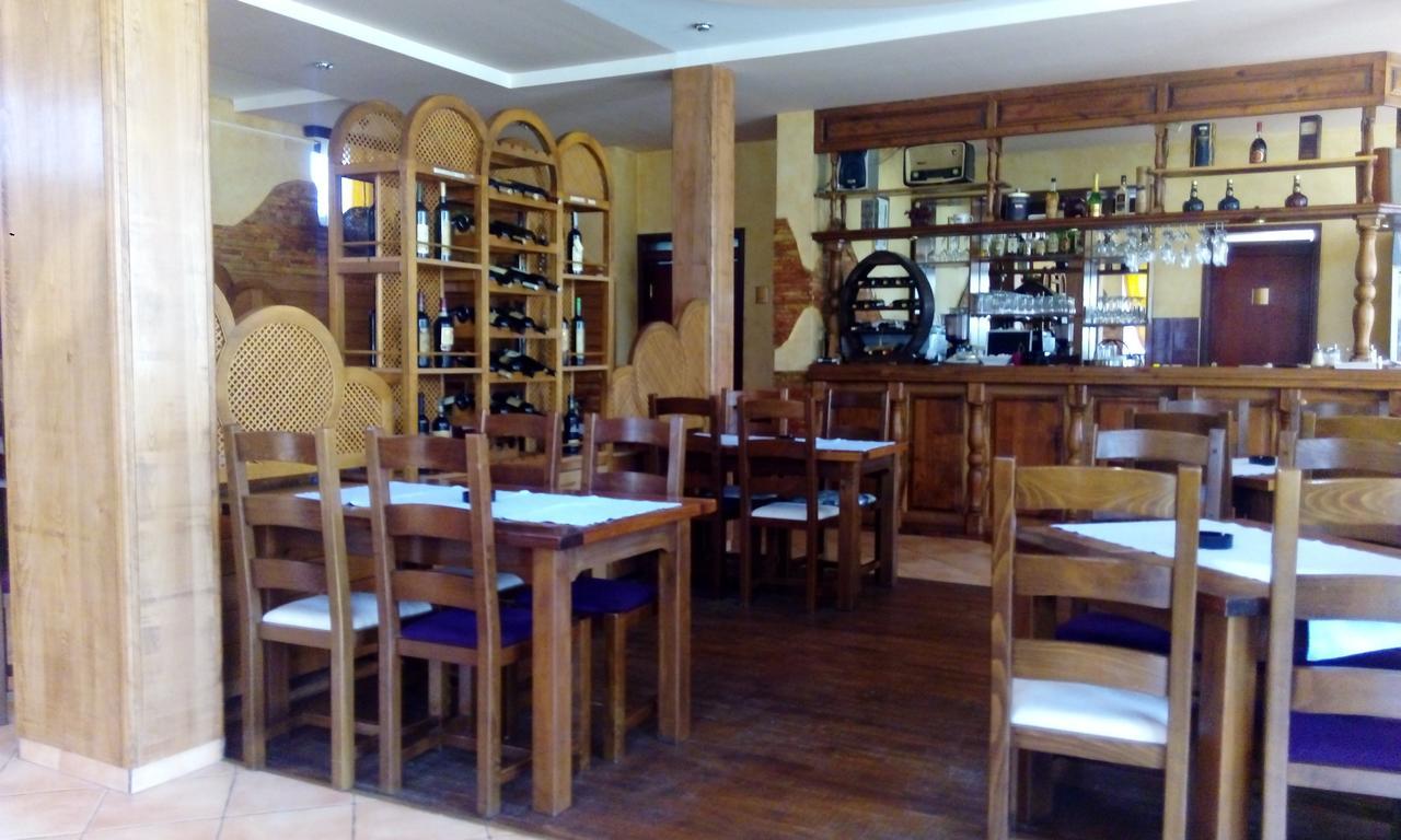 Lukavica Pansion Kamin B&B 외부 사진